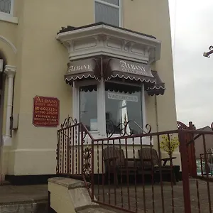 Albany Guest house Cleethorpes