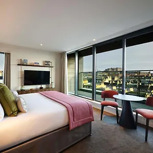 The Resident - Newly Open Hotel